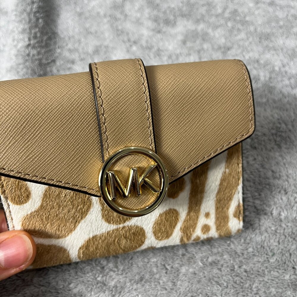NWT Michael Kors Women's Wallet Carmen Medium Flap Bifold real haircalf - Picture 4 of 6